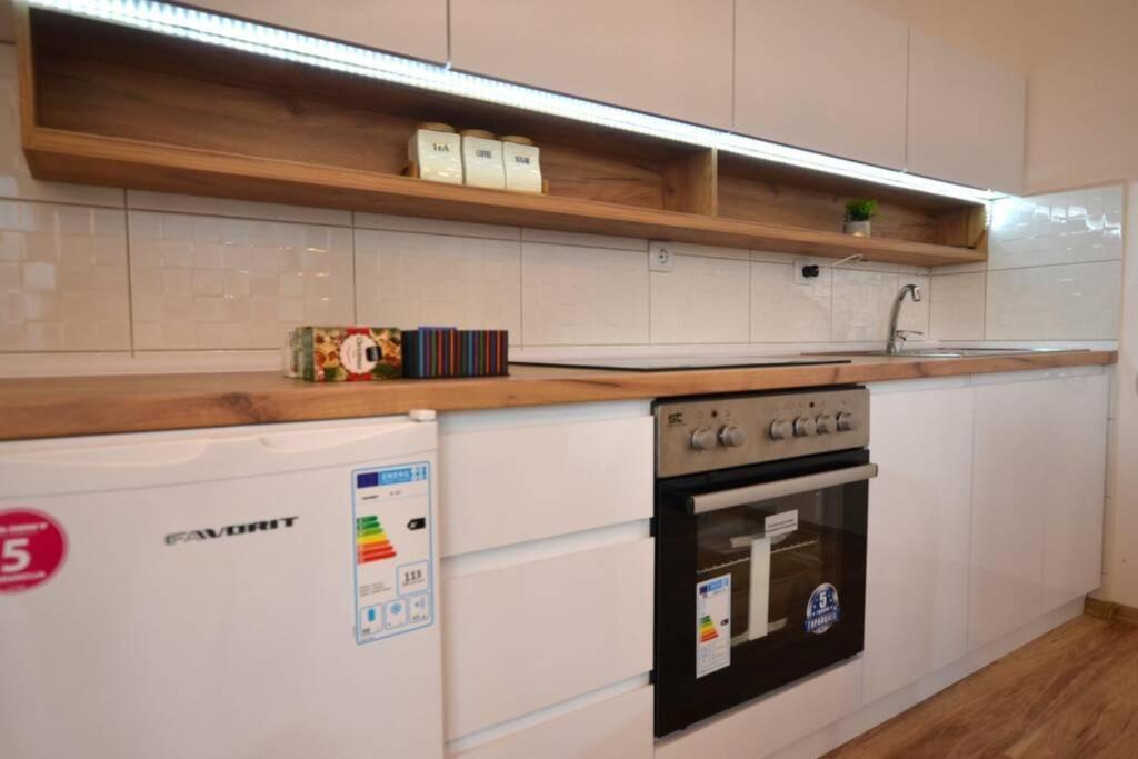 View Apartments Belasica Mokrijevo Bagian luar foto
